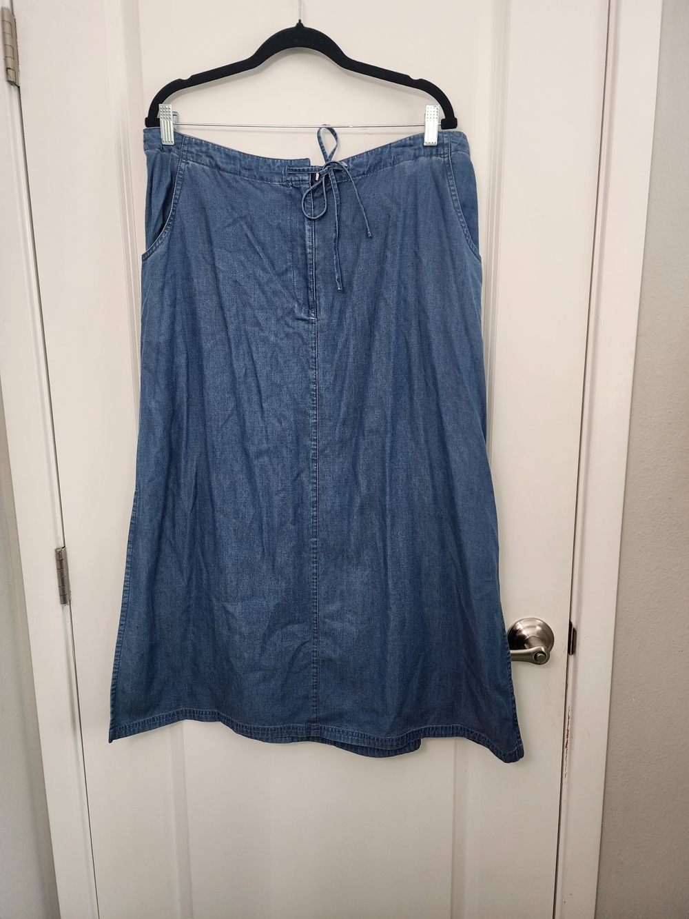 5/$30 Chambray  Denim Midi Skirt with Drawstring Waist Size 16 - Picture 2 of 6